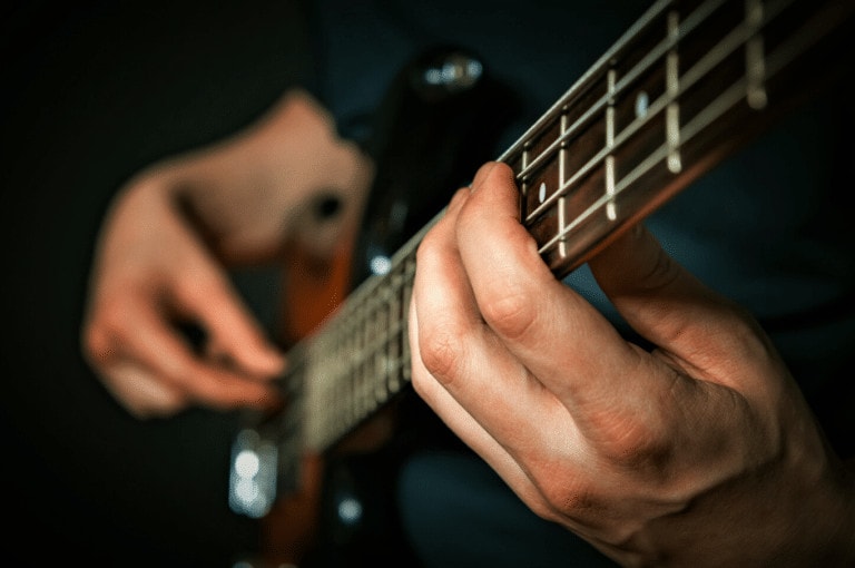 How to Tell The Difference Between Bass and Guitar