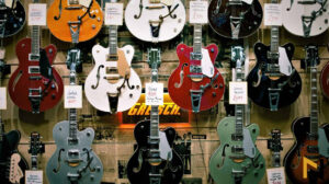Read more about the article 5 Best Hollowbody Guitars Under $1000 – Great for Jazz & Blues