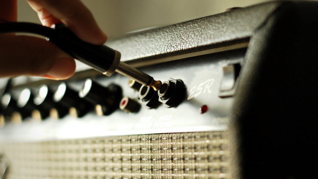 For Quiet Practice 53 Guitar Amps With A Headphone Jack